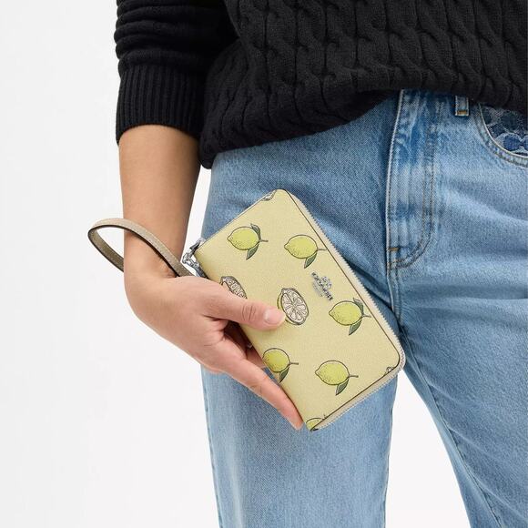 🍋 Coach Long Zip Around Wallet With Lemon Print - Picture 3 of 8